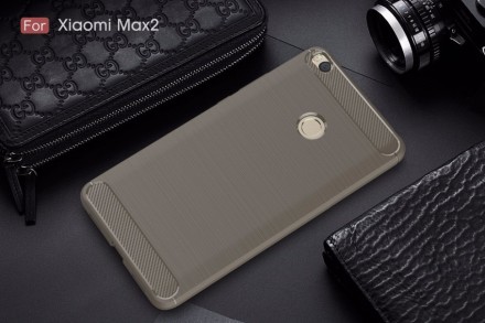 Накладка силиконовая для Xiaomi Mi Max 2 карбон и сталь серая