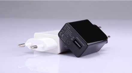 Сетевое зарядное устройство Nillkin Quick Charge на 2000mAh 1 USB черное