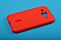 Накладка Cherry силиконовая для Samsung Galaxy J1 J100 красная